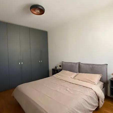 Apartamento Bright Flat Prada District Milão