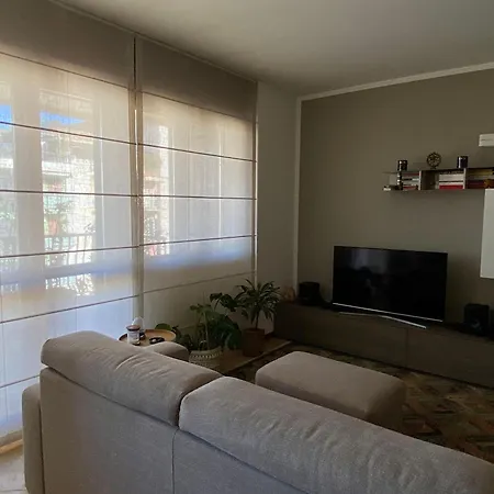 Bright Flat Prada District Milão