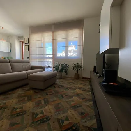 Apartamento Bright Flat Prada District Milão