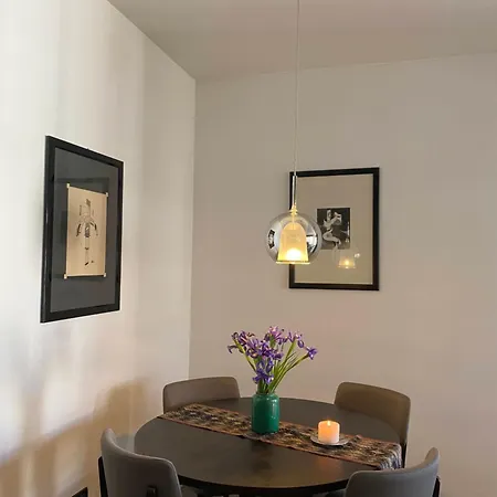 Bright Flat Prada District * Milão